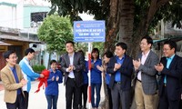 越南胡志明共青团中央开展建设文明街道活动